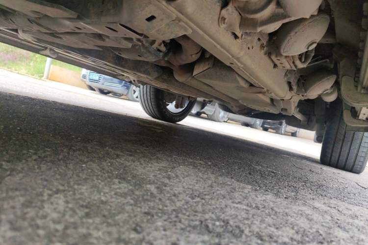 Used Lexus LX  Chassis Front Left