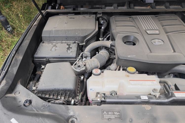 Used Lexus LX 2023 LX600 7-Seater Premium U.S. Specification Engine Bay Right