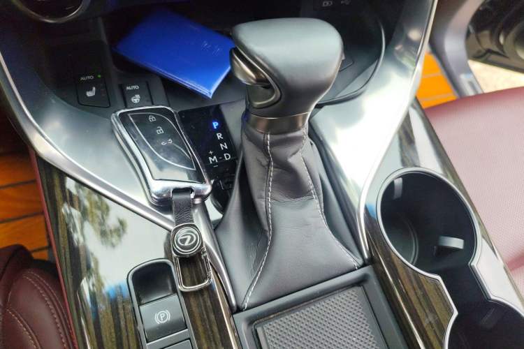 Used Lexus LX  Gear Lever
