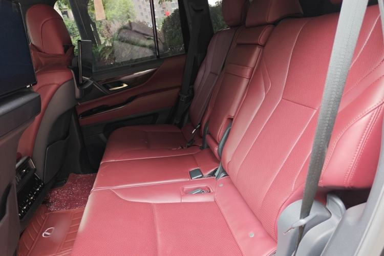 Used Lexus LX 2023 LX600 7-Seater Premium U.S. Specification Left Rear Seat
