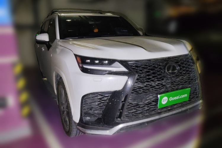 Used Lexus LX 2023 LX600 7-Seater F-Sport Sporty – U.S. Specification Front Right 45 Deg