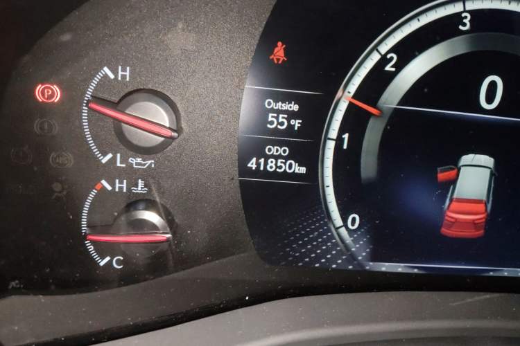 Used Lexus LX 2023 LX600 7-Seater F-Sport Sporty – U.S. Specification Odometer Close Up