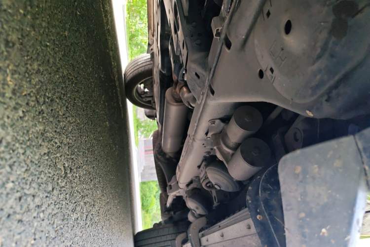 Used Lexus LX  Chassis Front Left