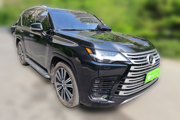 Used Lexus LX  Front Right 45 Deg