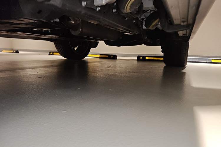 Used Lexus LX  Chassis Front Left