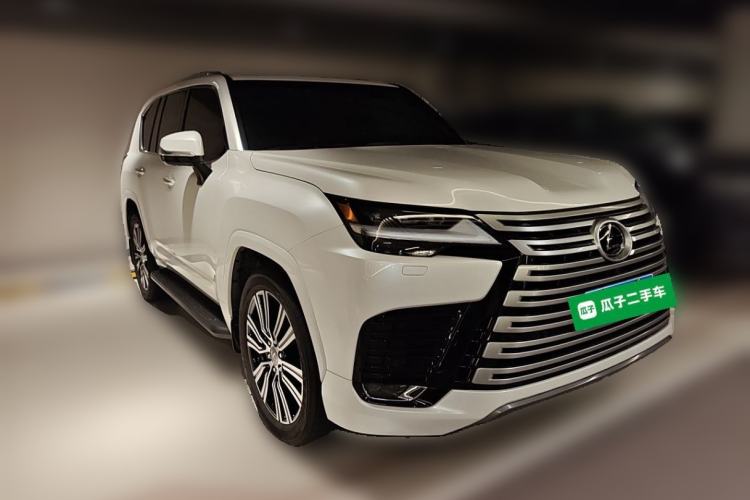 Used Lexus LX  Front Right 45 Deg
