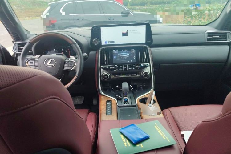Used Lexus LX 2025 700h Lingjie Edition Center Console