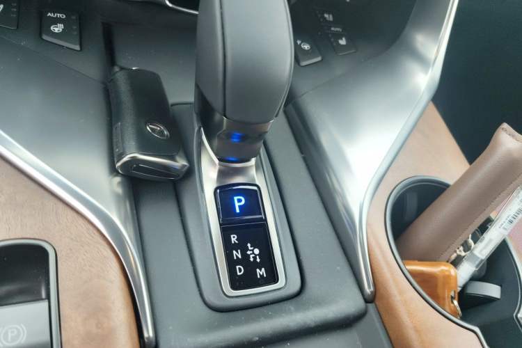 Used Lexus LX 2025 700h Lingjie Edition Gear Lever