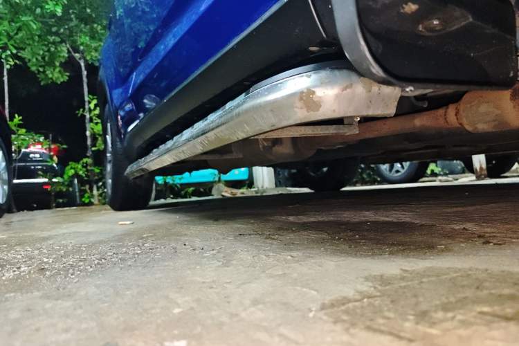Used Lexus NX 2015 200 Front-Wheel Drive X-Trail SE Edition Right Side Sill