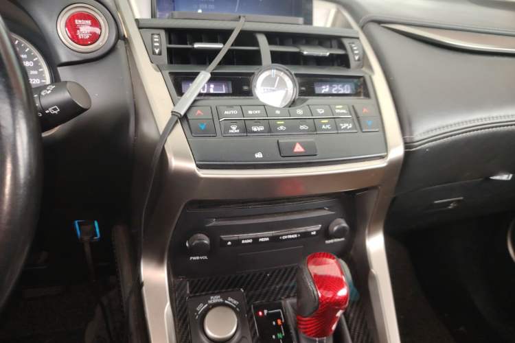 Used Lexus NX 2015 200T All-Wheel-Drive Fēngshàng Edition Audio And AC Panel