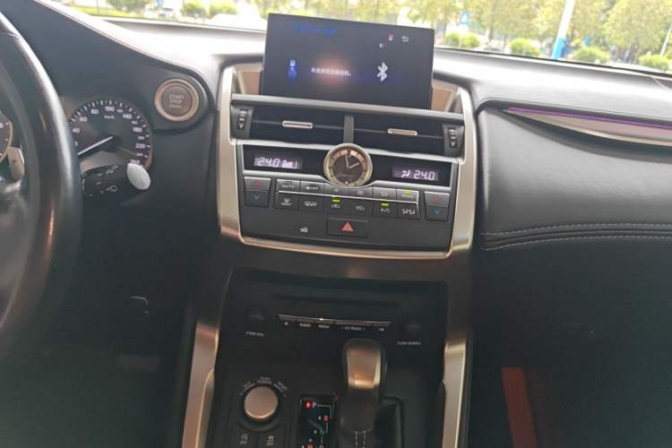 Used Lexus NX 2015 200T All-Wheel-Drive Fēngshàng Edition Audio And AC Panel