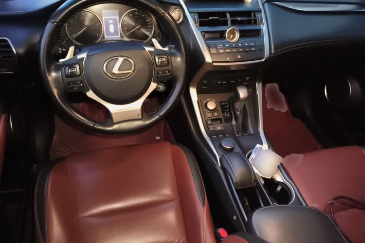 Used Lexus NX 2015 200T All-Wheel-Drive Fēngshàng Edition Center Console