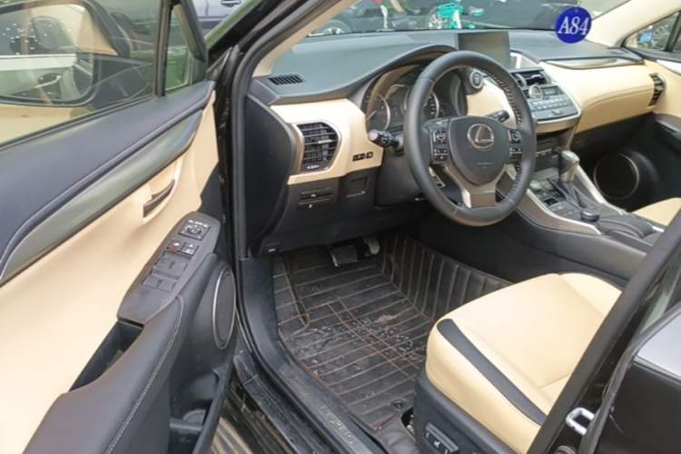 Used Lexus NX 2015 200T All-Wheel-Drive Fēngshàng Edition Driver Seat