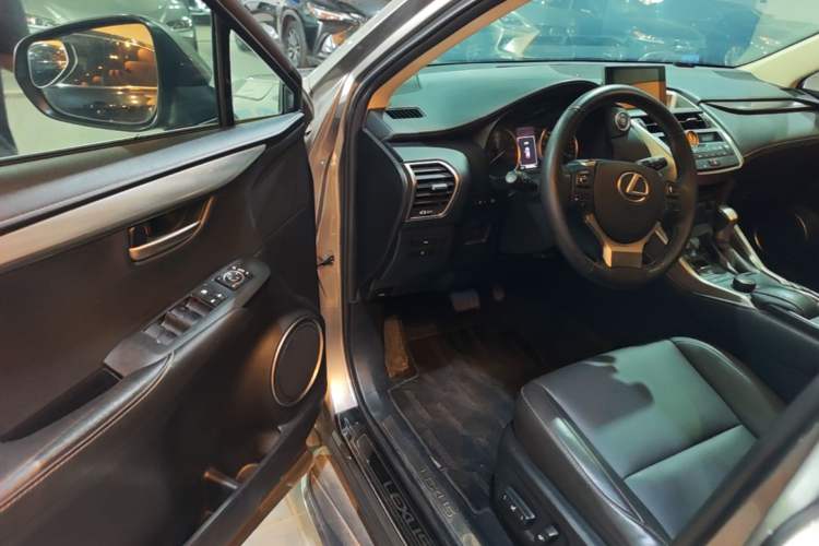 Used Lexus NX 2015 200T All-Wheel-Drive Fēngshàng Edition Driver Seat