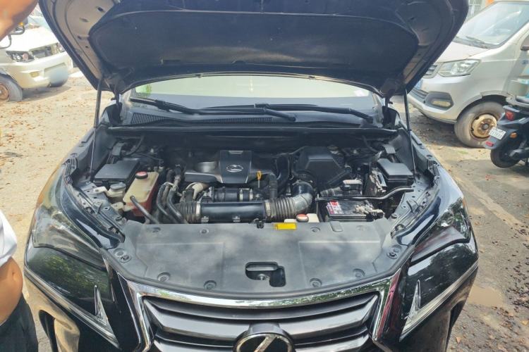 Used Lexus NX 2015 200T All-Wheel-Drive Fēngshàng Edition Engine Bay