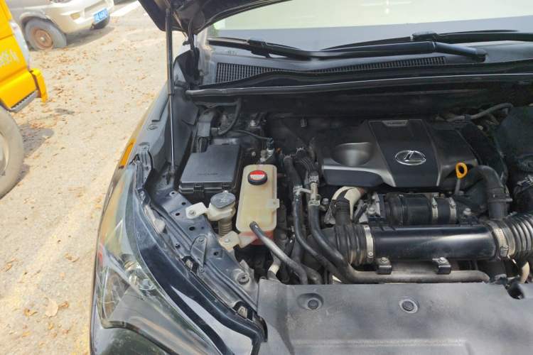 Used Lexus NX 2015 200T All-Wheel-Drive Fēngshàng Edition Engine Bay Right