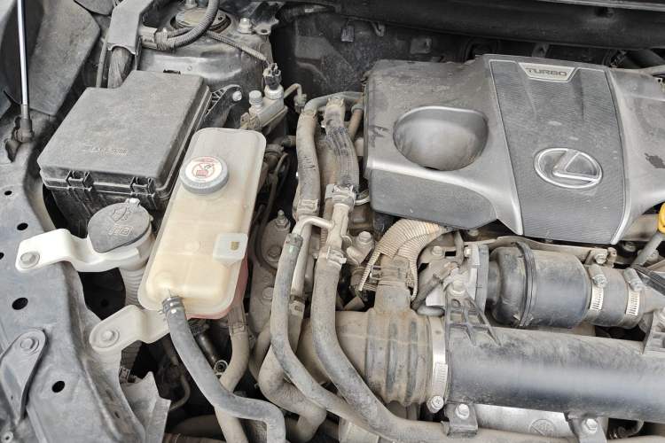 Used Lexus NX 2015 200T All-Wheel-Drive Fēngshàng Edition Engine Bay Right