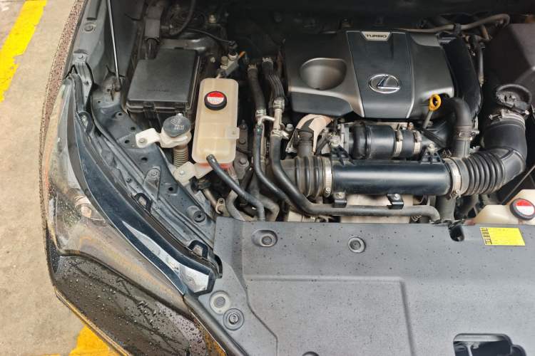 Used Lexus NX 2015 200T All-Wheel-Drive Fēngshàng Edition Engine Bay Right