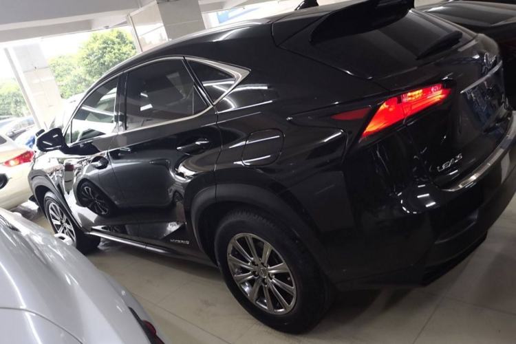 Used Lexus NX 2015 300h Front-Drive Fēngshàng Edition Exterior 3