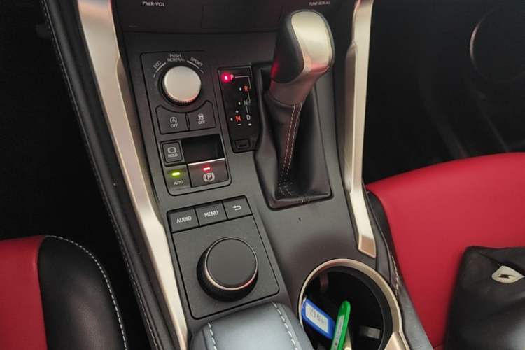 Used Lexus NX 2015 200 Front-Wheel Drive X-Trail SE Edition Gear Lever