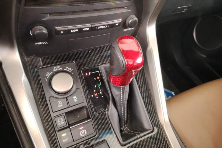 Used Lexus NX 2015 200T All-Wheel-Drive Fēngshàng Edition Gear Lever