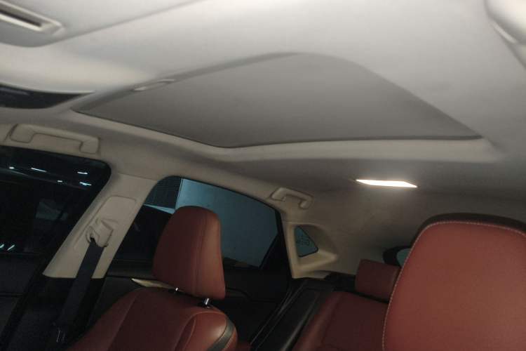 Used Lexus NX 2015 200T All-Wheel-Drive Fēngshàng Edition Headliner