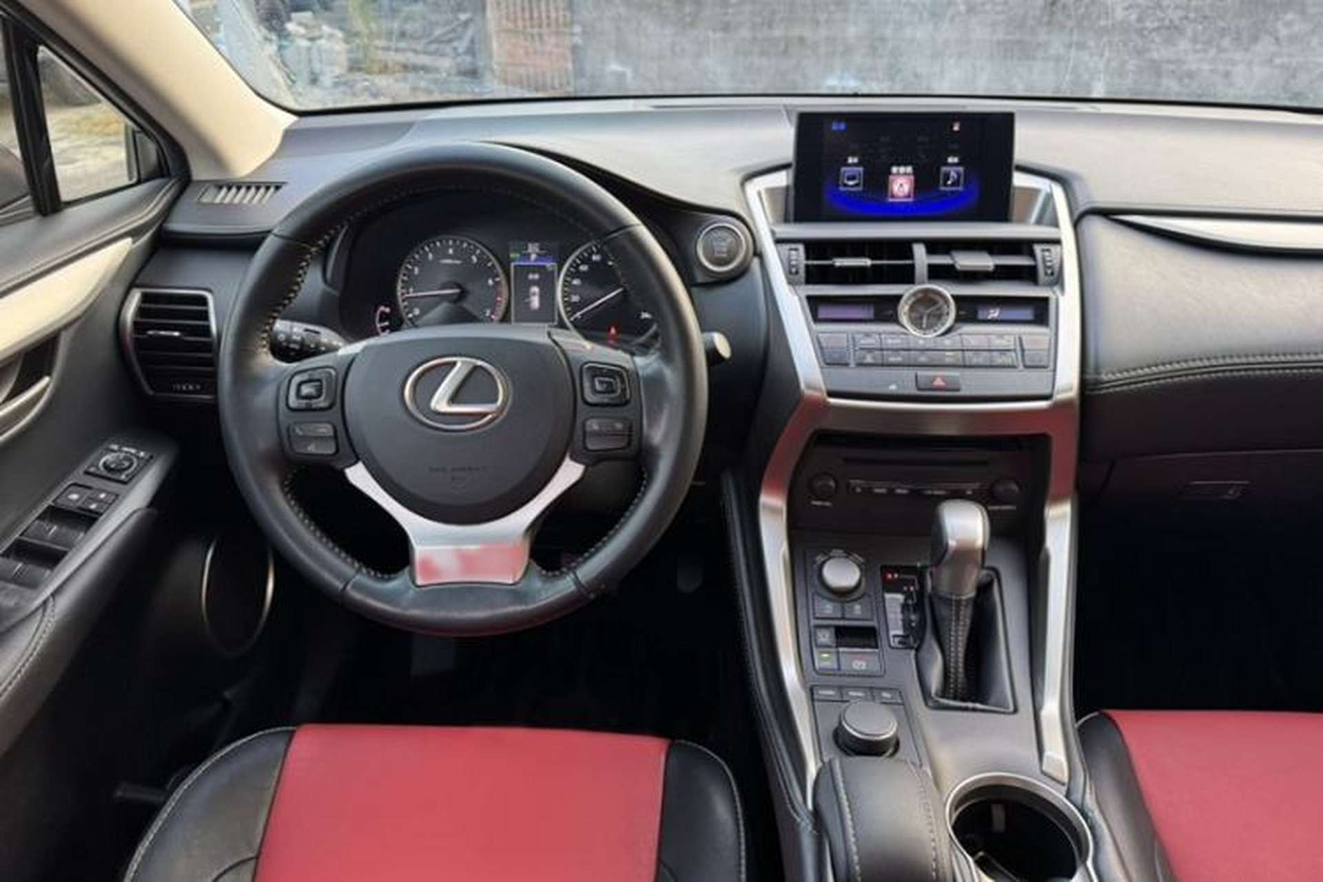 Used Lexus NX 2015 200 Front-Wheel Drive X-Trail SE Edition Interior 10