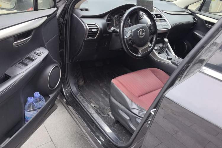 Used Lexus NX 2015 200 Front-Wheel Drive X-Trail SE Edition Interior 3
