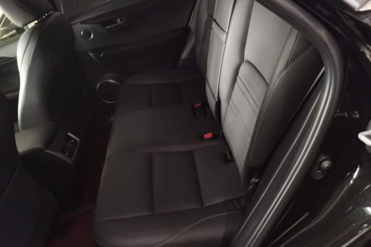 Used Lexus NX 2015 300h Front-Drive Fēngshàng Edition Interior 4