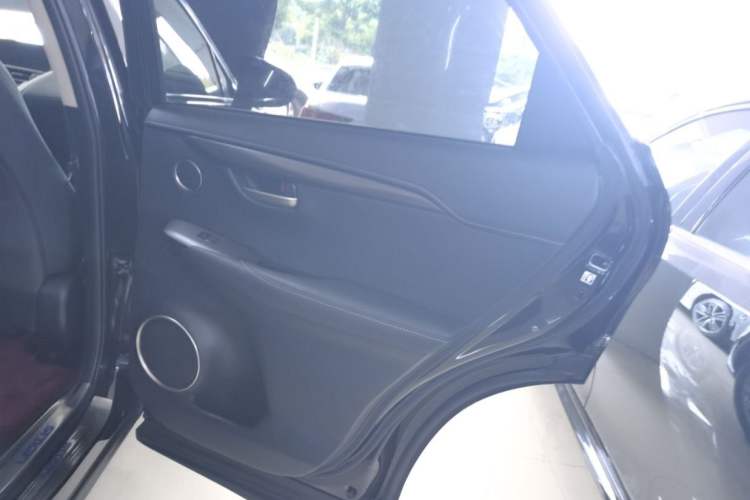 Used Lexus NX 2015 300h Front-Drive Fēngshàng Edition Interior 6