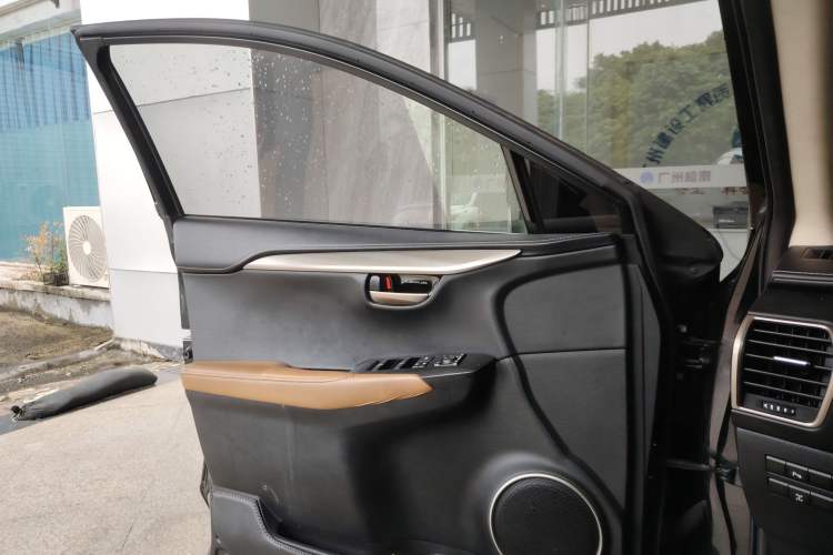 Used Lexus NX 2015 200T All-Wheel-Drive Fēngshàng Edition Left Front Door Interior