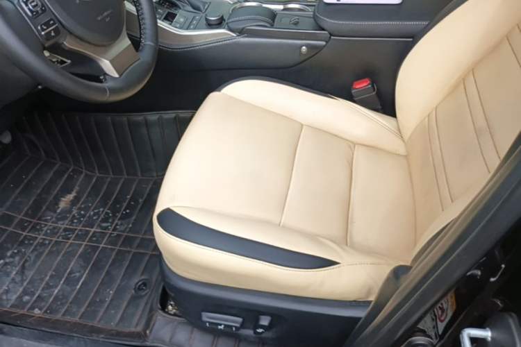 Used Lexus NX 2015 200T All-Wheel-Drive Fēngshàng Edition Left Front Seat