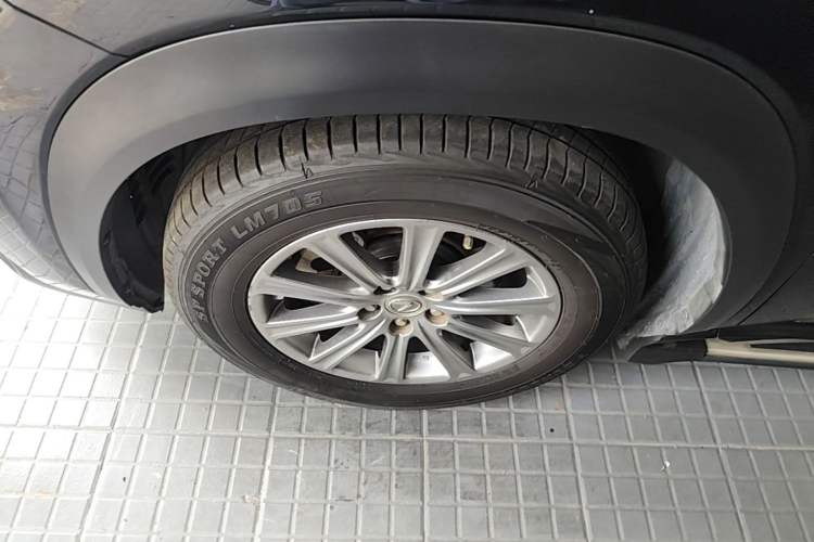 Used Lexus NX 2015 200 Front-Wheel Drive X-Trail SE Edition Left Front Wheel Hub