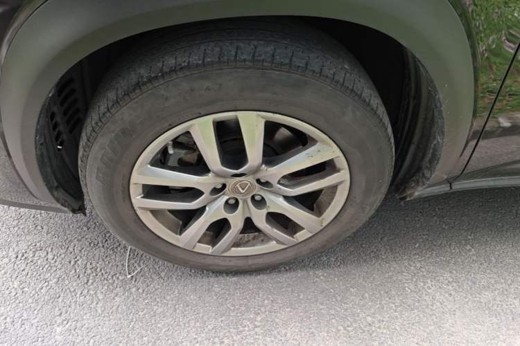 Used Lexus NX 2015 200T All-Wheel-Drive Fēngshàng Edition Left Front Wheel Hub