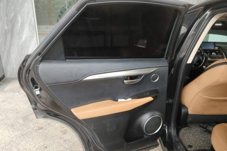 Used Lexus NX 2015 200T All-Wheel-Drive Fēngshàng Edition Left Rear Door Interior