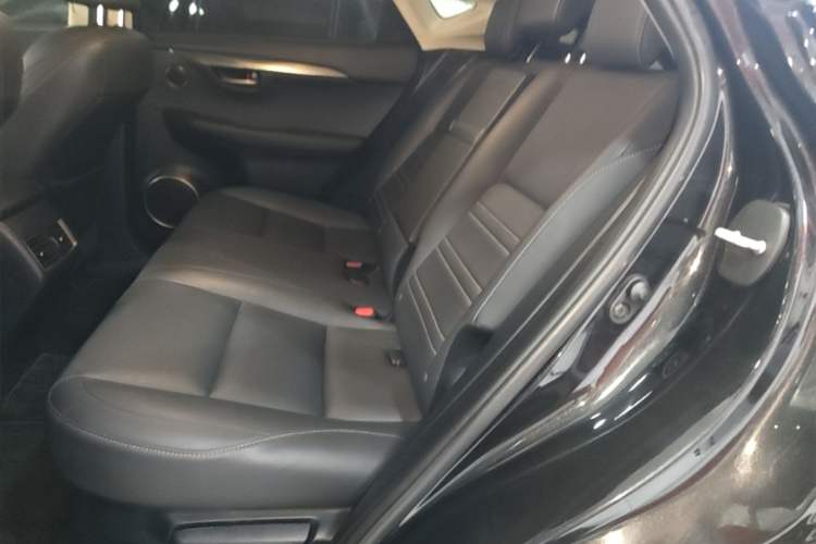 Used Lexus NX 2015 200T All-Wheel-Drive Fēngshàng Edition Left Rear Seat