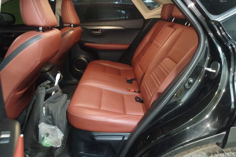 Used Lexus NX 2015 200T All-Wheel-Drive Fēngshàng Edition Left Rear Seat