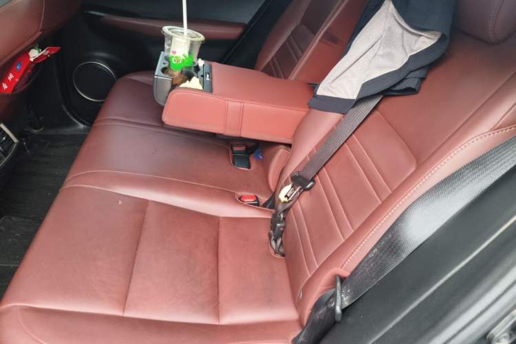 Used Lexus NX 2015 200T All-Wheel-Drive Fēngshàng Edition Left Rear Seat
