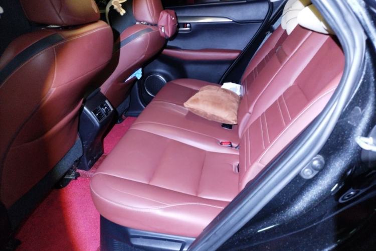 Used Lexus NX 2015 200T All-Wheel-Drive Fēngshàng Edition Left Rear Seat
