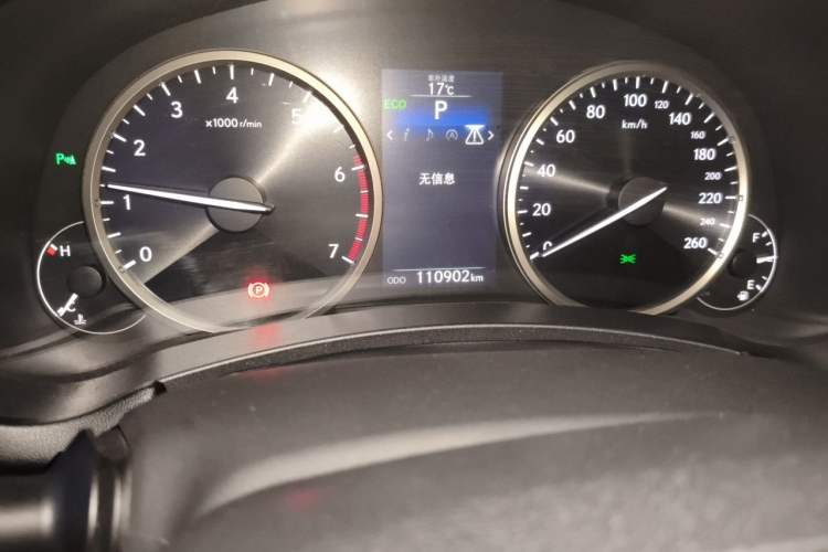Used Lexus NX 2015 200T All-Wheel-Drive Fēngshàng Edition Odometer Close Up