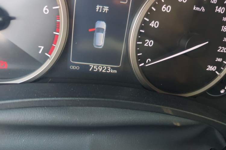 Used Lexus NX 2015 200 All-Wheel Drive Fēngshàng Edition Odometer Close Up