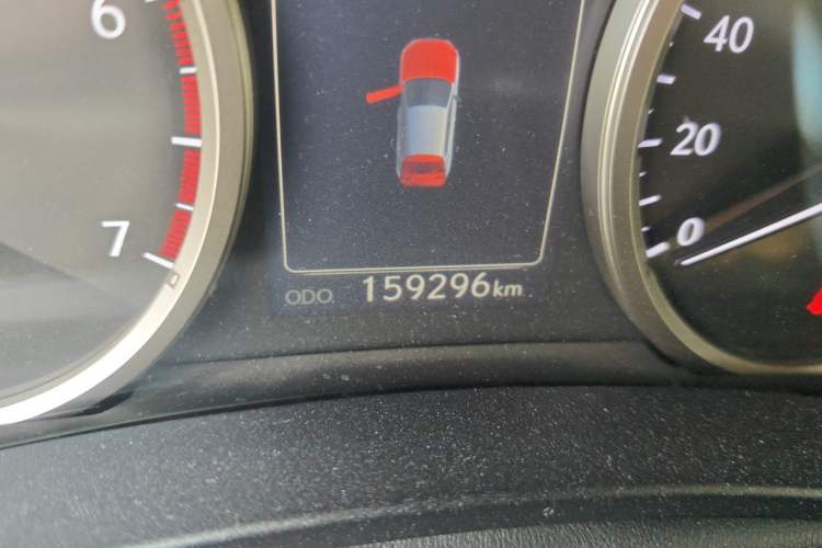 Used Lexus NX 2015 200T All-Wheel-Drive Fēngshàng Edition Odometer Close Up