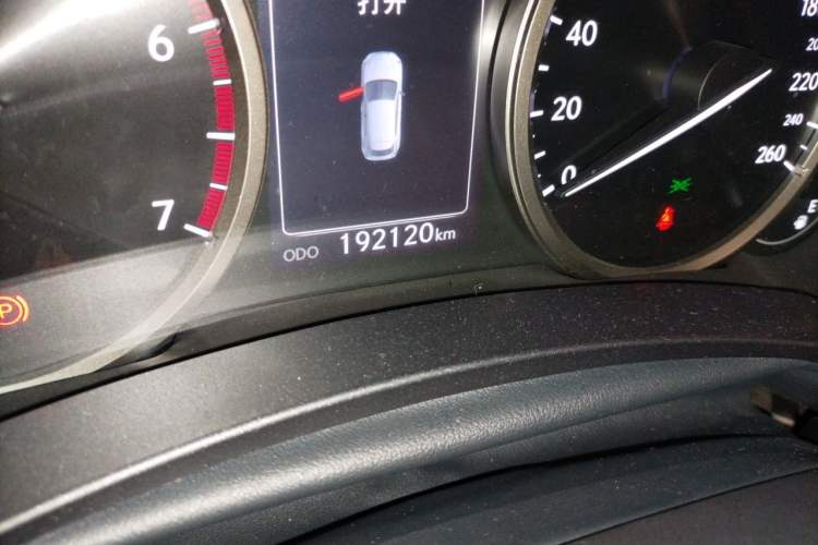 Used Lexus NX 2015 200T All-Wheel-Drive Fēngshàng Edition Odometer Close Up