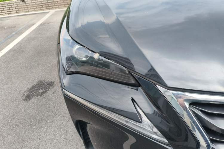 Used Lexus NX 2015 200T All-Wheel-Drive Fēngshàng Edition Right Front Headlight
