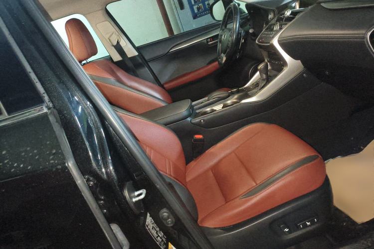 Used Lexus NX 2015 200T All-Wheel-Drive Fēngshàng Edition Right Front Seat