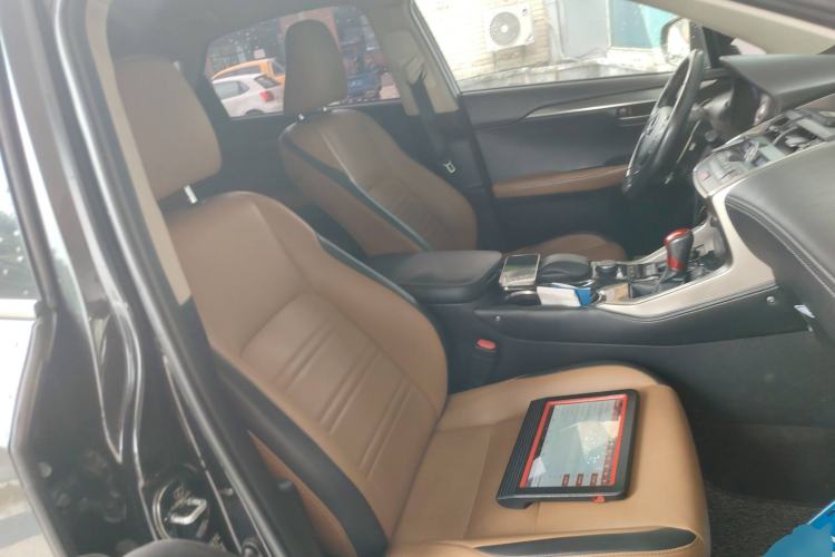 Used Lexus NX 2015 200T All-Wheel-Drive Fēngshàng Edition Right Front Seat
