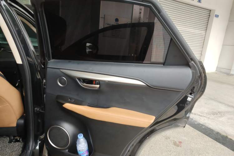 Used Lexus NX 2015 200T All-Wheel-Drive Fēngshàng Edition Right Rear Door Interior