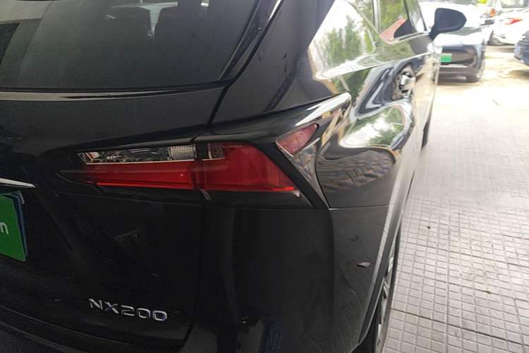 Used Lexus NX 2015 200 Front-Wheel Drive X-Trail SE Edition Right Rear Taillight
