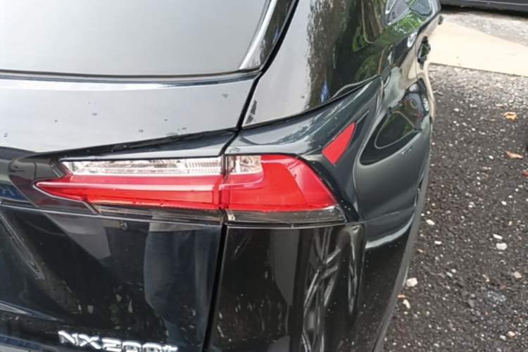 Used Lexus NX 2015 200T All-Wheel-Drive Fēngshàng Edition Right Rear Taillight