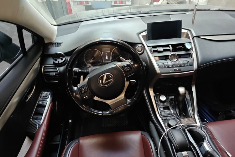 Used Lexus NX 2015 200T All-Wheel-Drive Fēngshàng Edition Steering Wheel